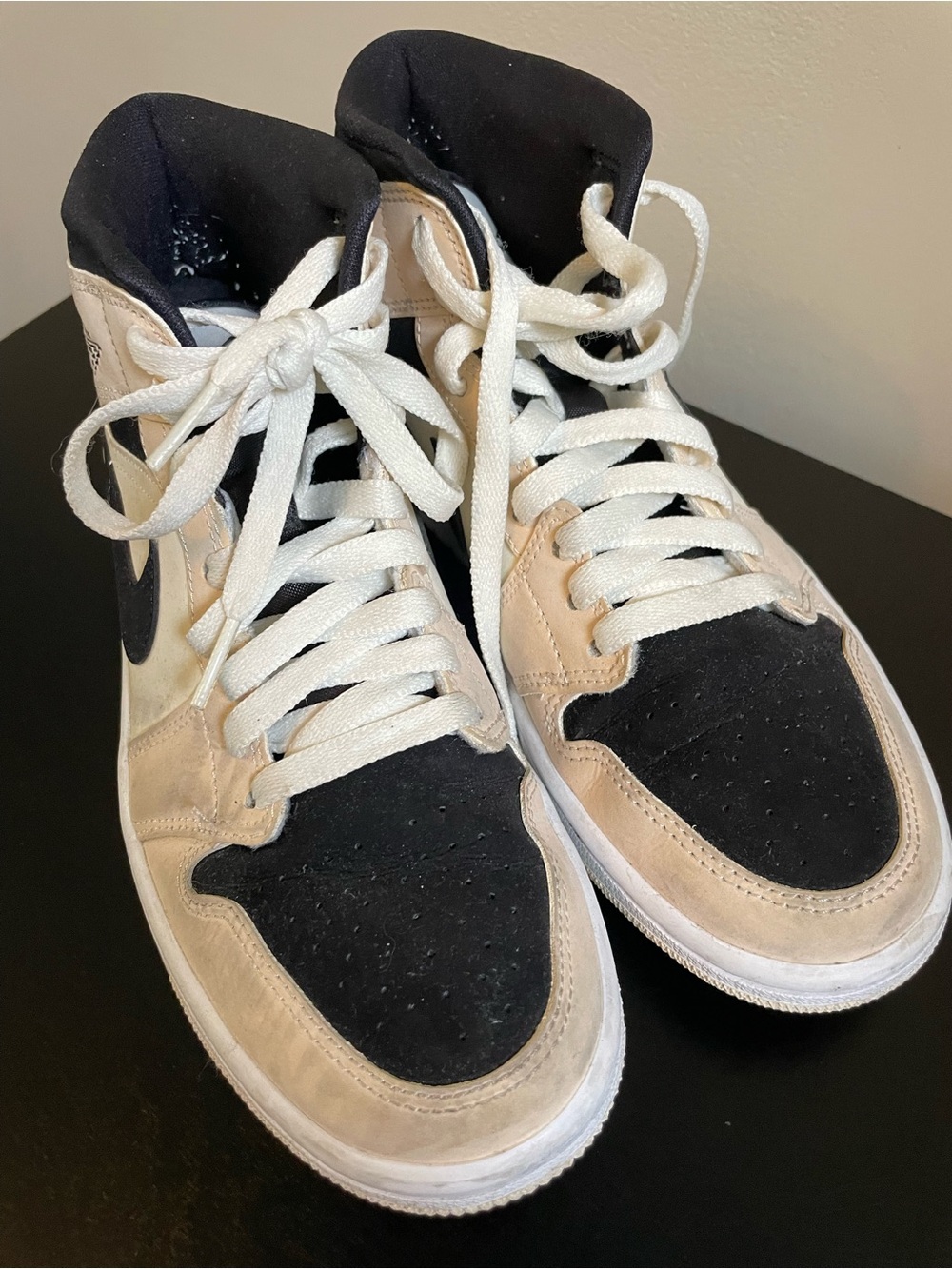 Nike Jordan Cream High-Top Sneakers Women's Size 7 - Picture 3 of 11